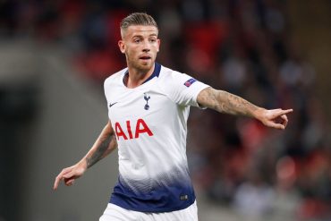 Alderweireld donating tablets to hospitals to help sick stay in contact with loved ones