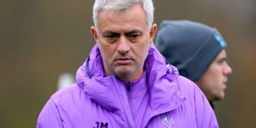 “My future choices are going to be very easy” says Mourinho after EL defeat