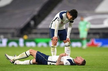 Alderweireld faces time on sidelines after picking up injury